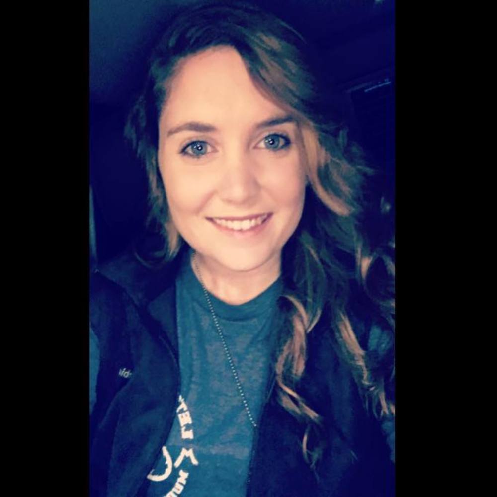 Meet your Posher, Lauren